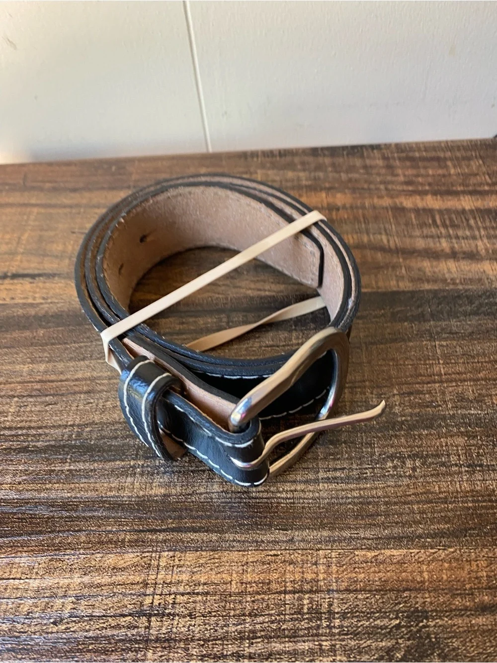 Black/White Leather Belt, 28”